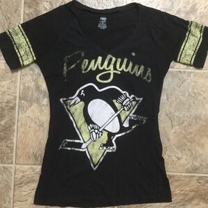 PITTSBURGH Penguins NHL Womens S Distressed Shirt